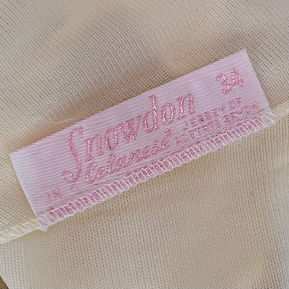 Vintage Snowdon Nightgown - Picture 9 of 9